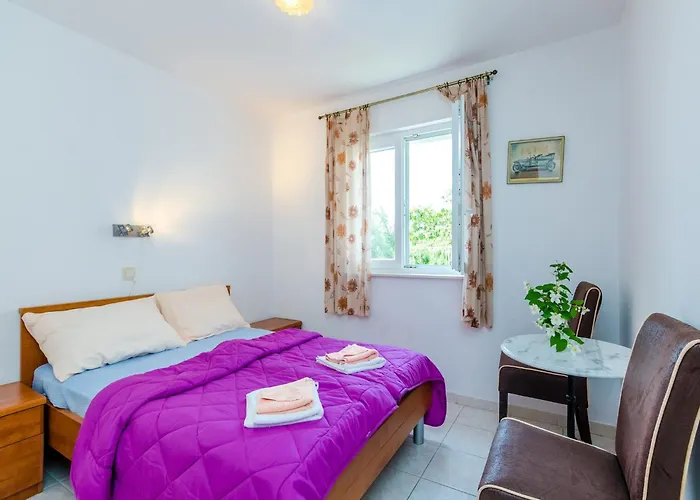 Bind - Basic Double With Patio And Garden View R3 Apartment