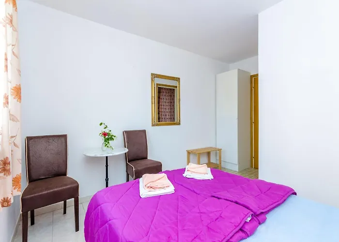 Bind - Basic Double With Patio And Garden View R3 Apartment