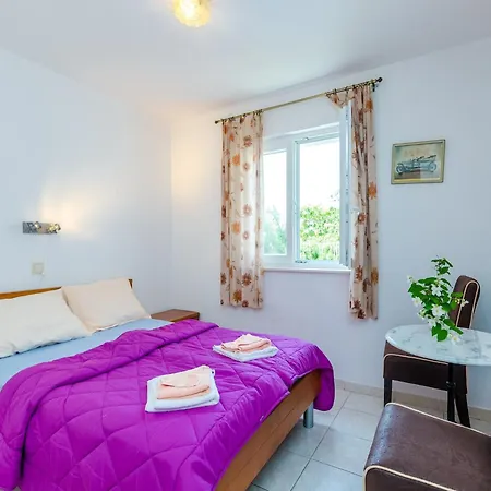 Bind - Basic Double With Patio And Garden View R3 Apartment