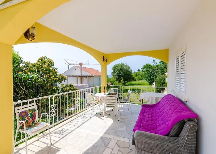Bind - Basic Double With Patio And Garden View R3 Apartment